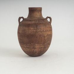 Vaso Primitivo in Terracotta con Dettagli Geometrici Dipinti a Mano