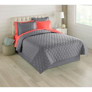 BH Studio Reversible Quilt by BH Studio in Dark Gray Coral (Size TWIN)