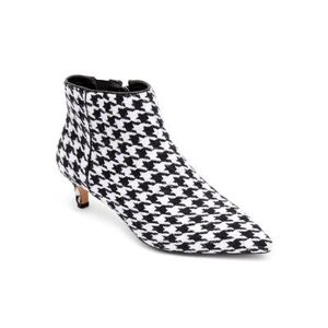 Women's The Meredith Bootie by Comfortview in Houndstooth (Size 9 M)