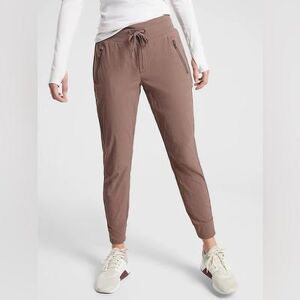 Athleta Pants & Jumpsuits Athleta Trekkie Jogger Pants Size 0, Khaki, Straight Pockets, Fitted Ankle Color: Tan Size: 0