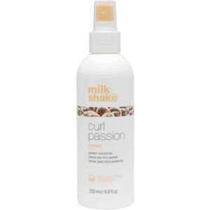 milk_shake Curl Passion Primer Detangles and Hydrates Curls 200mL