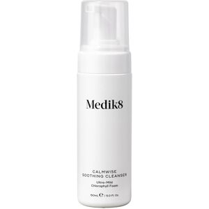 Medik8 Calmwise Soothing Cleanser Ultra-Mild Chlorophyll Foam 150mL
