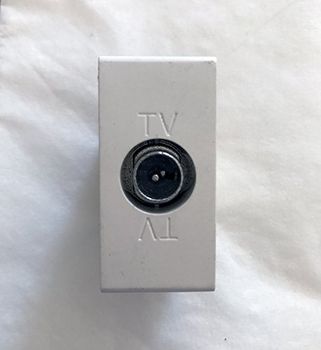 Legrand N4202P TV genomgångsuttag 1 m