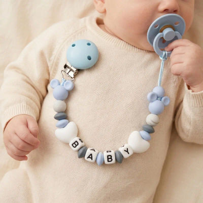 Porta Chupetes Personalizado con Nombre de Bebé, Cuentas de Silicona en Forma de Corazón Azul, Clip para Chupete Hecho a Mano, Regalo para Bebés, Correa para Chupete, Cadena para la Dentición