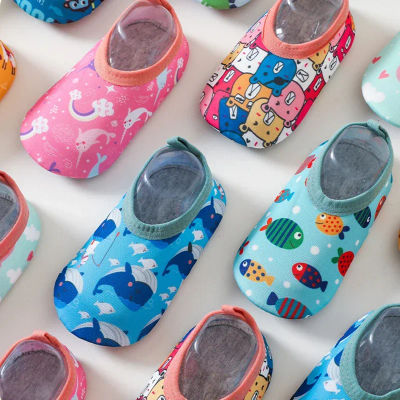 Zapatillas deportivas para nadar y Surf para niños, calcetines antideslizantes para el suelo del agua para las cuatro estaciones, zapatos de agua para piscina y playa con dibujos animados para bebés y