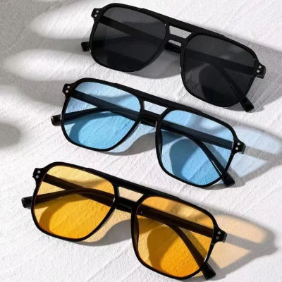 Gafas de sol con montura cuadrada Punk, protección ocular anti-UV para la playa, gafas de sol negras, accesorios de viaje, gafas de sol retro para mujeres y hombres