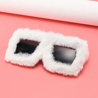 Gafas de sol de felpa de gran tamaño Y2K, gafas de sol cuadradas esponjosas Punk, decoración novedosa de moda, gafas de invierno para fiesta de Navidad