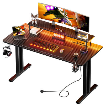 Escritorio ergonómico para juegos con enchufes, tablero de fibra de carbono con soporte para vasos y gancho para auriculares, para juegos con soporte para monitor