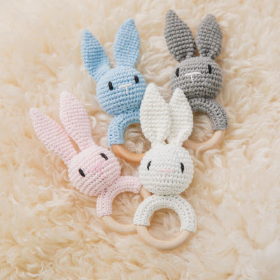Juguetes de ganchillo para bebés, sonajeros de conejo de madera hechos a mano para Pascua, 0-12 meses, sonajero de conejo de cuatro colores, suave, juguetes de dentición para bebés recién nacidos