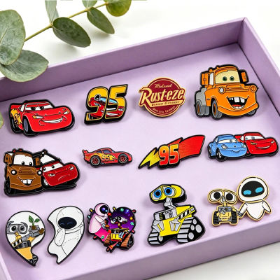 Pin de esmalte de dibujos animados de coche y robot, broche para solapa, insignia para mochila, accesorios de ropa, joyería de moda, regalos para amigos