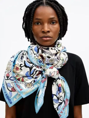 Bufanda de protección solar cuadrada de gran tamaño con estampado digital de verano para mujer de marca de moda de lujo con cisne, flores, mariposas, plantas, patrones florales, pañuelo para la