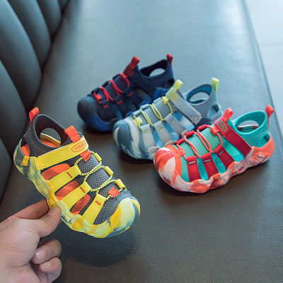 Nuevas Sandalias de Verano para Bebés, Sandalias Deportivas de Camuflaje para Niños con Protección para los Dedos, Antideslizantes, Sandalias de Playa Huecas de Color Caramelo para Niñas