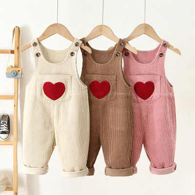 Ropa de primavera para niños de 1 a 4 años, pantalones con pechera con bordado de corazón para bebés y niñas, monos sólidos, prendas de vestir informales con tirantes de pana