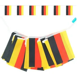 Goodymax Hängedekoration Wimpelkette Deutschland Polyester-Stoff (20 x 29 cm / 10,50 Meter lang, 1 Wimpelkette), 25 Wimpel rot|schwarz