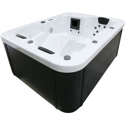 Outdoor-Whirlpool White Marble