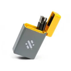 Thumbs Up Swipe Flip - ausziehbares 3-in-1 Ladekabel in grau-gelb Smartphone-Kabel