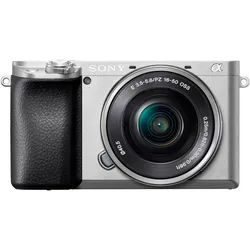 Sony Alpha 6100 + 16-50mm Objektiv Kompaktkamera (24,2 MP, Bluetooth) silberfarben