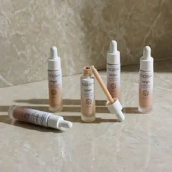 Dewy Foundation Drops Illuminating in 004 Fair 0,012 l