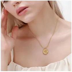 KARMA Kette mit Anhänger Halskette Damen mit Sternzeichen Anhänger Gold Edelstahl (Edelstahlkette, 1-tlg., modern Sternzeichenkette Damen), Schmuck 40 cm Kette Damenhalskette goldfarben