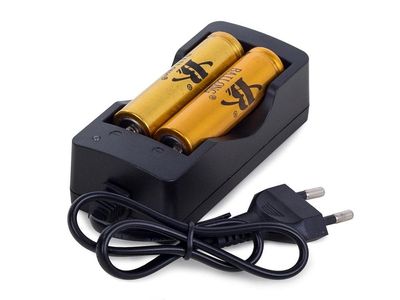 Batterilader for 18650 og andre batterier