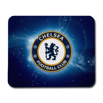 Musematte: Chelsea Logo, sklisikker gummibunn, levende og unikt design, perfekt for hjemmet eller kontoret