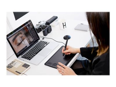 Wacom Intuos Pro Small - Digitaliserer - høyre- og venstrehåndet - 16 x 10 cm - multi-touch - elektromagnetisk - 6 knapper - trådløs, kablet - Blueto