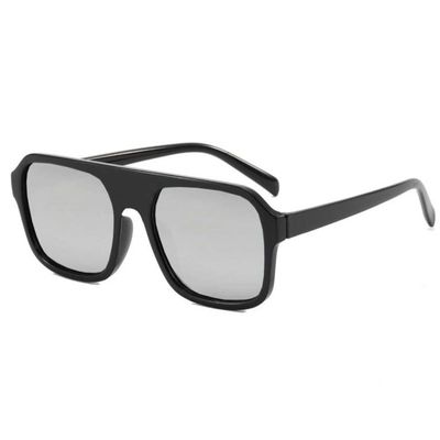 Moderne Pilot Aviator-solbriller med svarte speilglass