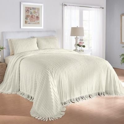 Chenille 100% Cotton Bedspread by BrylaneHome in Eggshell (Size QUEEN)