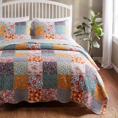 Carlie Calico Quilt Set by Barefoot Bungalow in Brown (Size 3PC KING/CK)