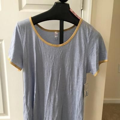 Lularoe Tops | Lularoe Classic Tee | Color: Gray | Size: Xl