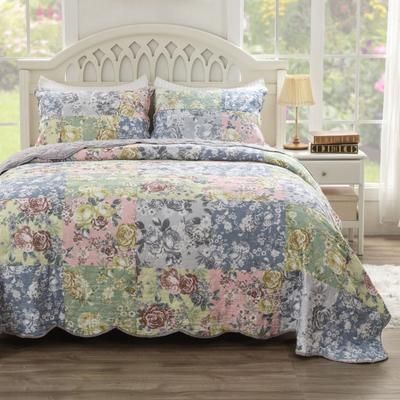 Emma Traditional Patchwork Quilt And Pillow Sham Set by Greenland Home Fashions in Gray (Size 3PC KING/CK)