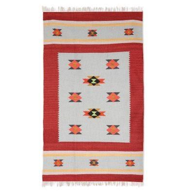Starry Frame,'Scarlet and Celadon Wool Area Rug from India (3x5)'