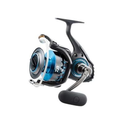 Daiwa Saltist Spinning Reel 5.6-1 6+1BB 10.6oz Ambi STTBB4000LT