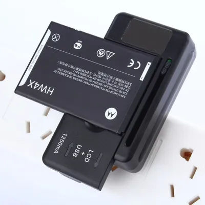 Caricabatteria mobile universale Spina UE USA Indicatore LCD Schermo Porta USB per caricabatterie per telefoni cellulari Ricarica batteria