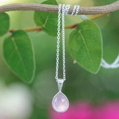 'High-Polished Drop-Shaped Rose Quartz Pendant Necklace'