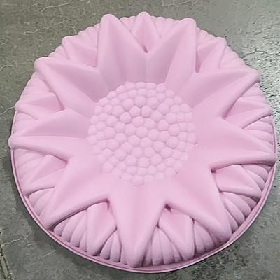 TEMU 1pc Large Silicone Sunflower Shape Pastry Cake Mold Baking Tools Kitchen Accessories Random .24 Inch