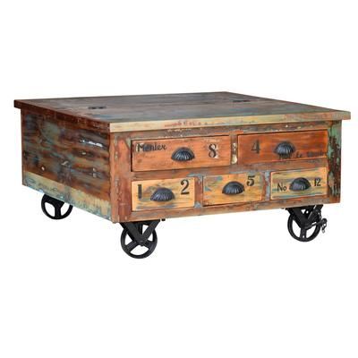 Tavolino a 5 cassetti in legno di riciclo e rotelline in metallo