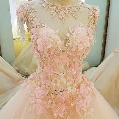 Diamond Vintage Wedding Dress Customized Vestidos de Noivas Pearls Flowers Pink Bride Dresses Custom Made Princesa Wedding Gowns