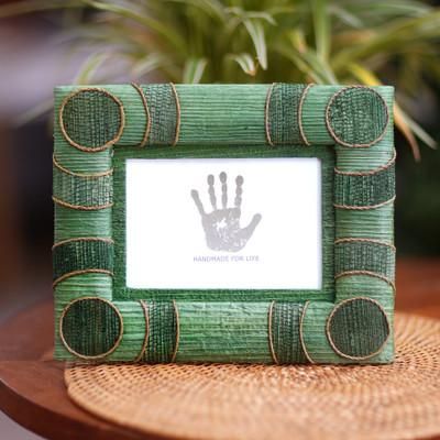 Circle of Memories in Green,'3x5 Natural Fiber Photo Frame in Green from Indonesia'