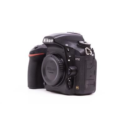 Used Nikon D750