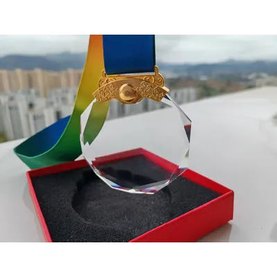 Customizable Unengraved Crystal Trophy - Blank Award Cup for Recognition, Company, Education, Sports Ceremony