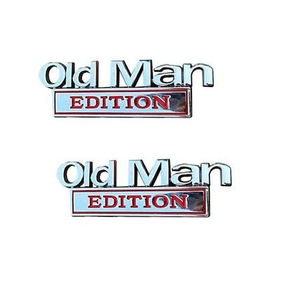 2 pezzi di stemma per auto in edizione Old Man – divertente decalcomania di ricambio in ABS 3D per parafanghi auto, camion, SUV – fantastici adesivi per parafanghi per moto in stile Elder,