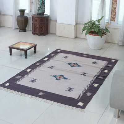 'Star-Patterned Midnight and Cordovan Wool Dhurrie Rug (4x6)'