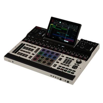 AKAI Professional MPC XL