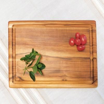 'Minimalist Natural Grain-Patterned Teak Wood Cutting Board'