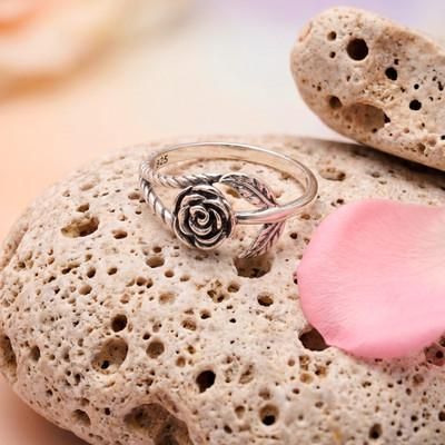 Passionate Rose,'Classic Romance Sterling Silver Band Ring with Rose Theme'