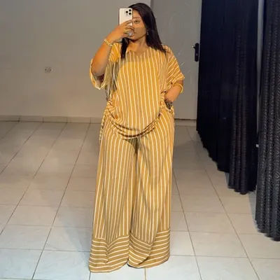 Ensemble 2 pièces rayé pour femme : Haut à col en V et manches courtes, pantalon large taille haute – Tenue décontractée et élégante pour le quotidien, les rendez-vous et les occasions décontractées