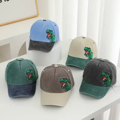 Casquette de baseball pour enfants verte brodée patchwork avec petit dinosaure, chapeau de soleil ajustable pour l'extérieur avec visière