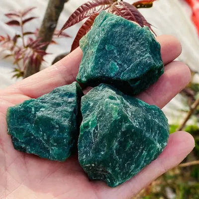 Natural Gemstone Green Mica Raw Stones Reiki Healing Energy Mineral Rough Quartz Crystals Specimen Spiritual Collectors’ Gem