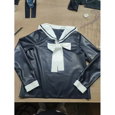 Haut en latex, robe de marin en latex, fait main